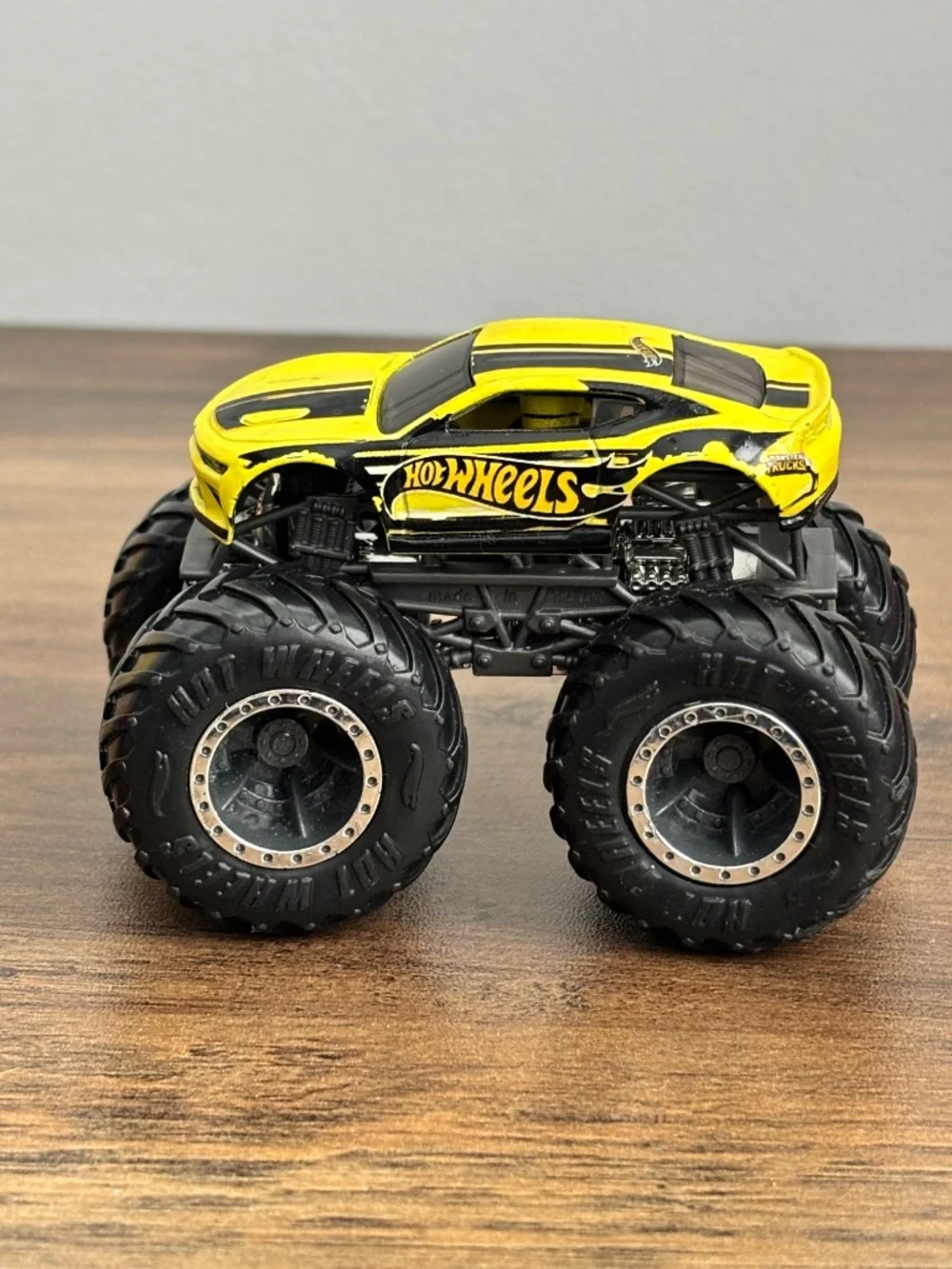 Hot Wheels Monster Truck Die Cast 1:64 Yellow Black Chevy Camaro Body Toy